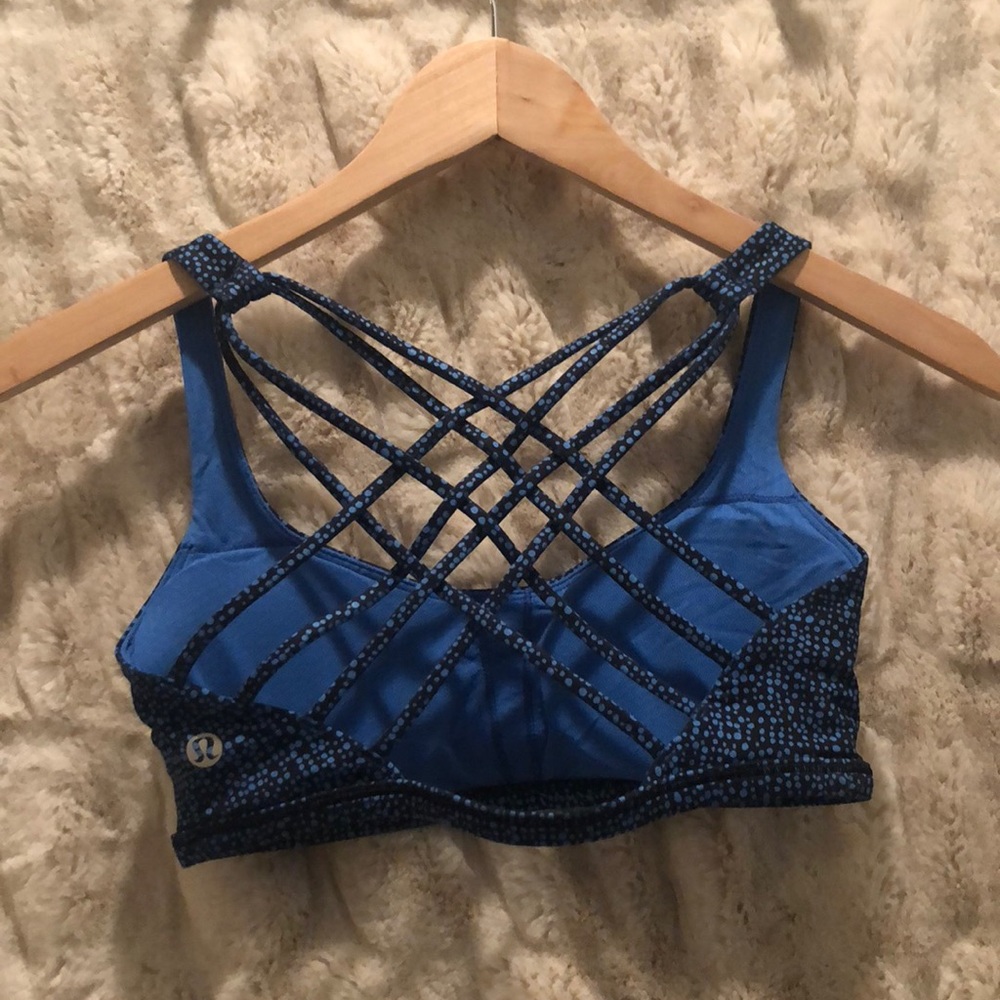 Free to be wild Lululemon sports bra!